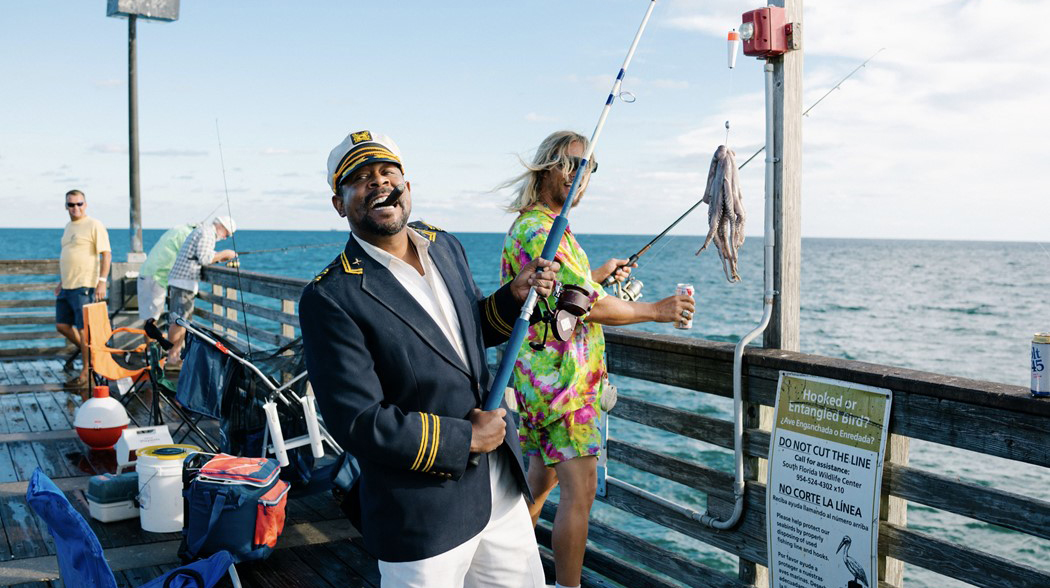 beach-bum-martin-lawrence-fish_site